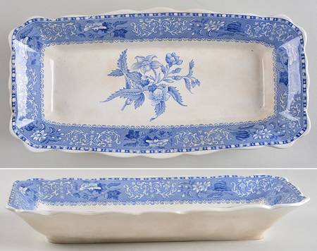 Camilla Blue (Earthenware, Scalloped) Bread Tray