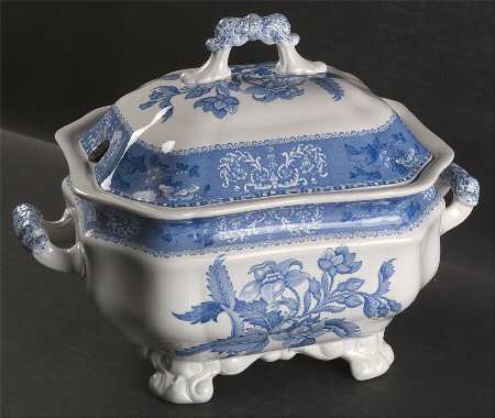 Camilla Blue (Earthenware, Scalloped) Rectangular Tureen & Lid