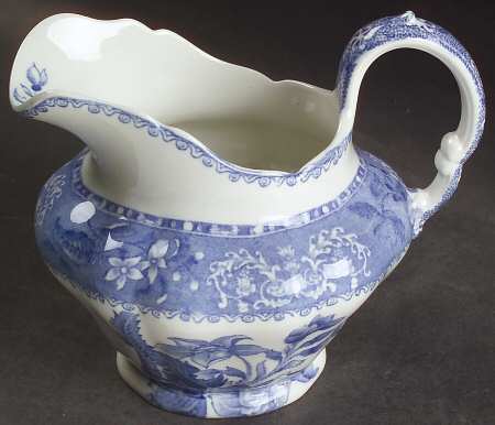 Camilla Blue (Earthenware, Scalloped) Creamer