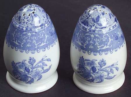 Camilla Blue (Earthenware, Scalloped) Salt & Pepper Set
