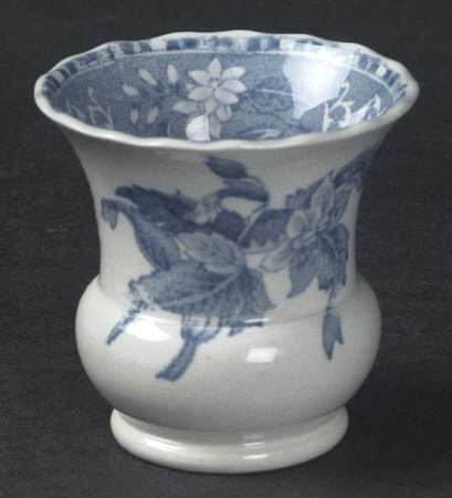 Camilla Blue (Earthenware, Scalloped) Single Egg Cup