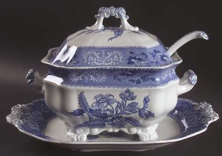 Camilla Blue (Earthenware, Scalloped) Rectangular Tureen &  Lid with Ladle & Underplate