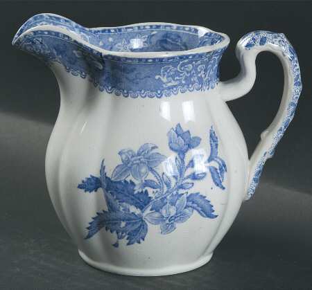 Camilla Blue (Earthenware, Scalloped) 16 Oz Jug