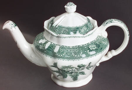 Green Camilla (Scallop, New Black Stamp) Teapot & Lid