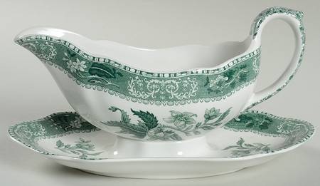 Green Camilla (Scallop, New Black Stamp) Gravy Boat with Attached Underplate