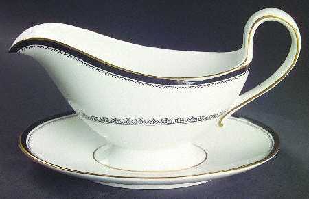 Camelot Gravy Boat with Attached Underplate