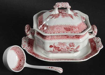 Camilla Red (Earthenware) Sauce Boat & Lid & Underplate & Ladle
