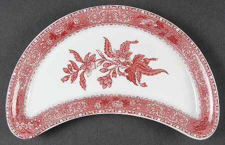 Camilla Red (Earthenware, Smooth) Crescent Salad Plate