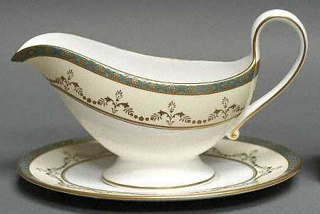 Chatsworth (Bone) Gravy Boat & Underplate