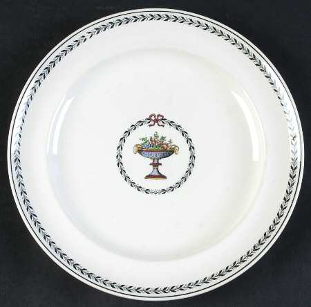 Chaplet (Black Trim) Luncheon Plate
