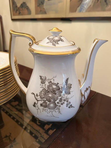 Chatham (Gold Trim) Coffee Pot & Lid