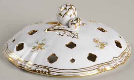 Chelsea Bird (No Raised Gold Dots) Pierced Lid for Large Footed Potpourri