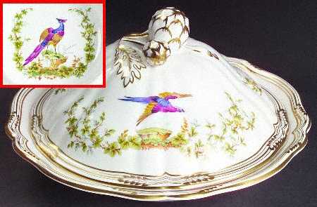 Chelsea Bird (No Raised Gold Dots) Round Covered Vegetable