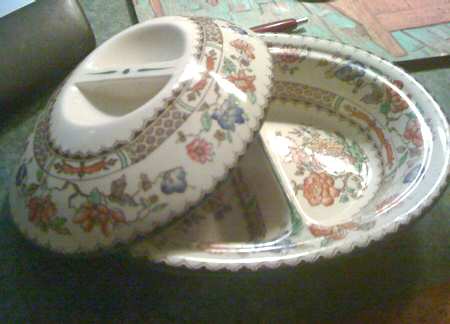 Chinese Rose Oval Covered Divided Vegetable