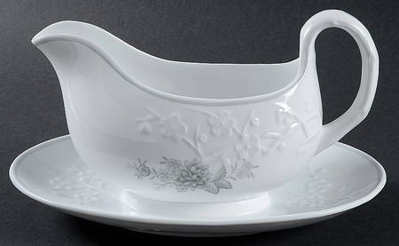 Chinese Spring Gravy Boat with Attached Underplate
