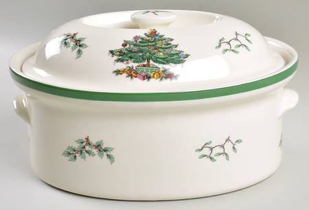 Christmas Tree 2.5 Quart Oval Covered Casserole
