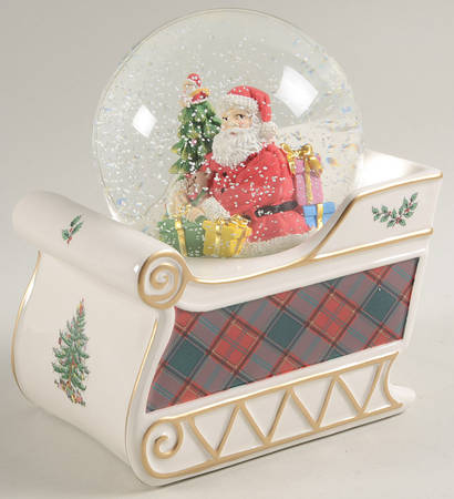 Christmas Tree Snow Globe