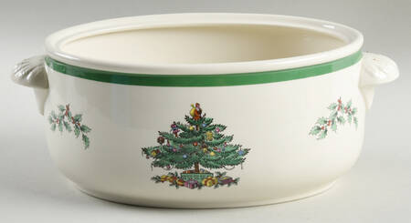 Christmas Tree 2 Quart Oval Covered Casserole No Lid
