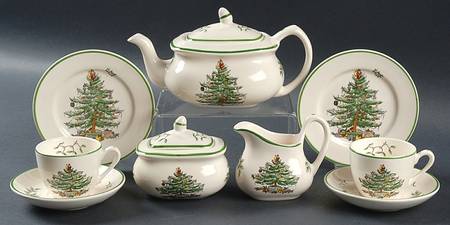 Christmas Tree (11 Piece) Child's Tea Set