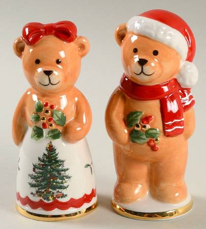 Christmas Tree Figural Salt & Pepper Set