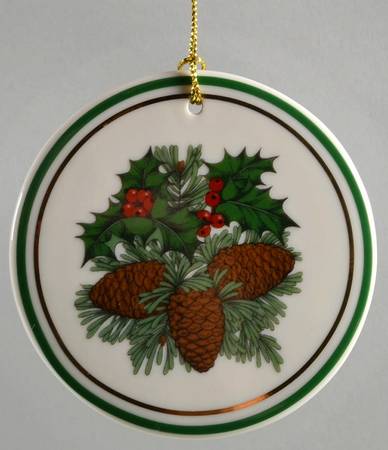 Christmas Tree Ornaments Charm-Pinecones - No Box 51c