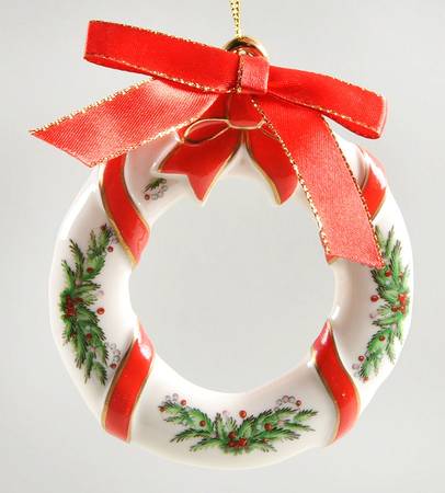 Christmas Tree Ornaments Wreath - No Box 56b