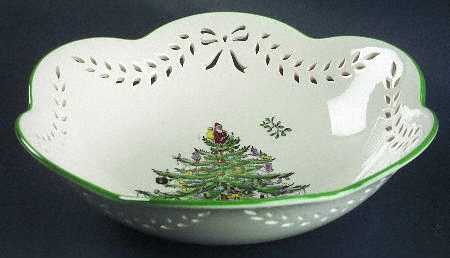 Christmas Tree 9" Pierced Scalloped Bowl