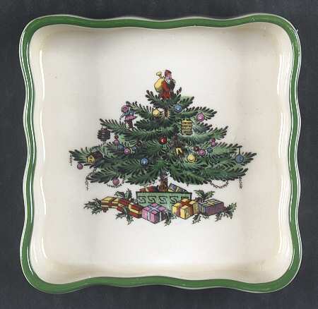 Christmas Tree Hors d'Oeuvres Dish