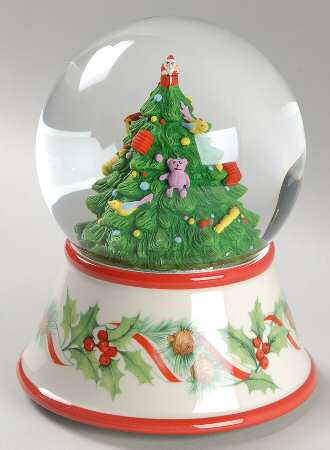 Christmas Tree 2010 Annual Musical Water Globe