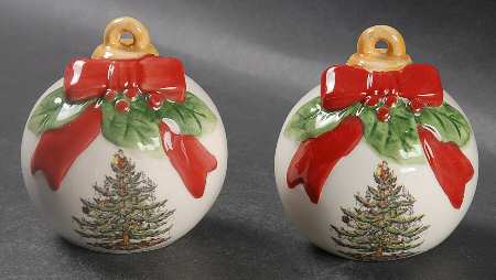 Christmas Tree Figural Salt & Pepper Set