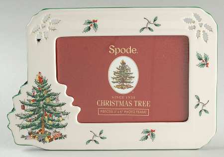 Christmas Tree Frame-Holds 4" X 6"