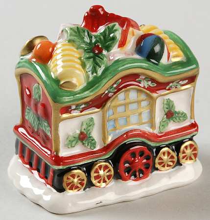 Christmas Tree Figural Pepper Shaker