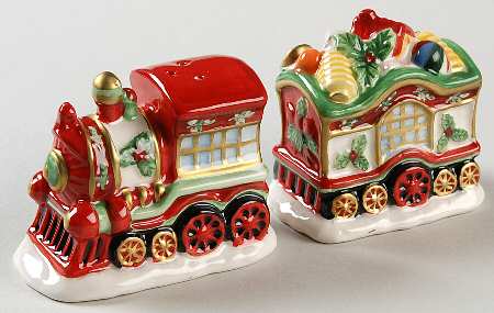 Christmas Tree Figural Salt & Pepper Set