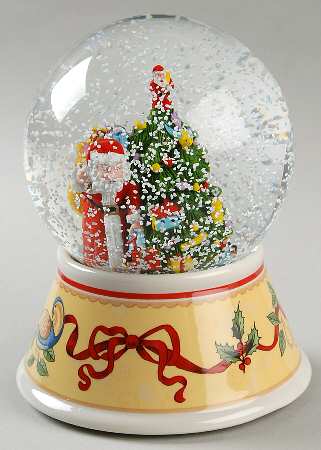 Christmas Tree 2012 Annual Snow Globe