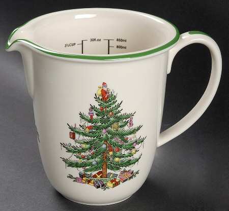 Christmas Tree 30 Oz Measuring Jug