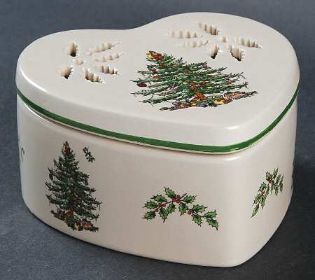 Christmas Tree Pierced Heart Box & Lid