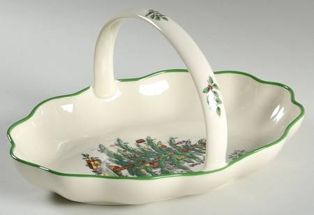 Christmas Tree 10" Oval Bread Basket