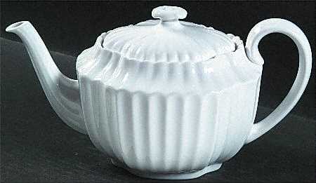 Chelsea White Teapot & Lid