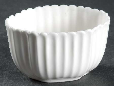 Chelsea White Toy Open Sugar