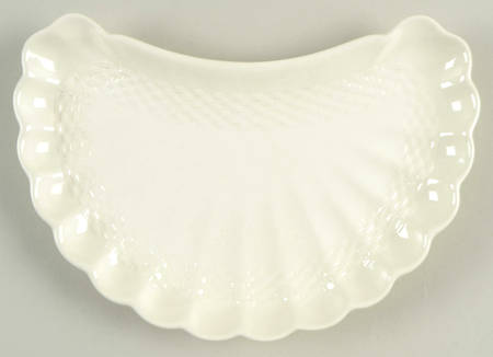 Chelsea Wicker Crescent Salad Plate