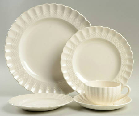 Chelsea Wicker 5 Piece Place Setting