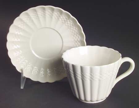 Chelsea Wicker Oversized Cup & Saucer Set