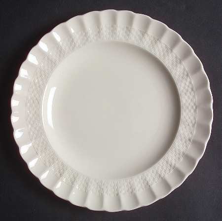 Chelsea Wicker Luncheon Plate