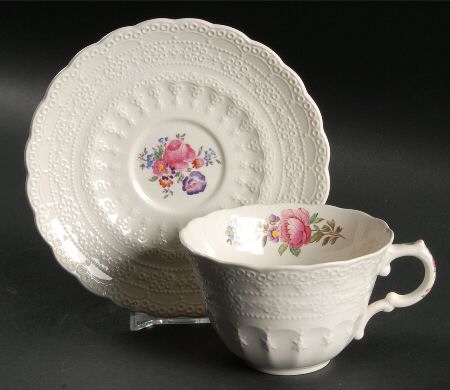 Claudia Flat Cup & Saucer Set