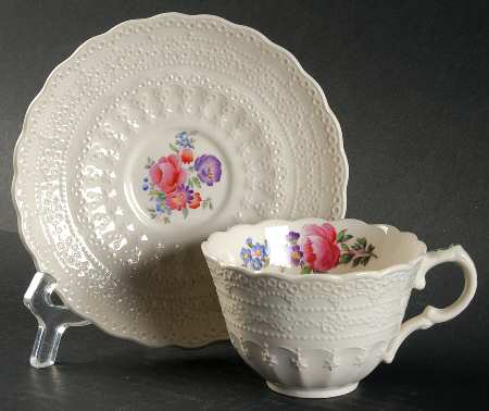 Claudia Flat Cup & Saucer Set