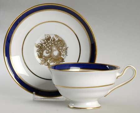 Claridge Footed Cup & Saucer Set