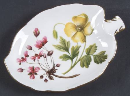 Country Lane 7" Leaf Dish