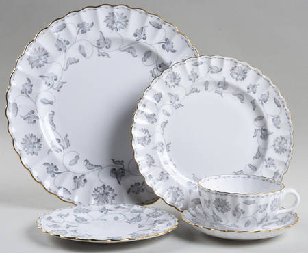 Colonel Gray (Gold Trim) 5 Piece Place Setting