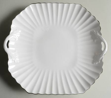 Corinth (PlatinumTrim) Square Handled Cake Plate
