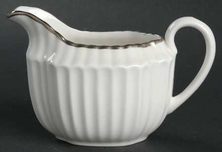 Corinth (PlatinumTrim) Creamer
